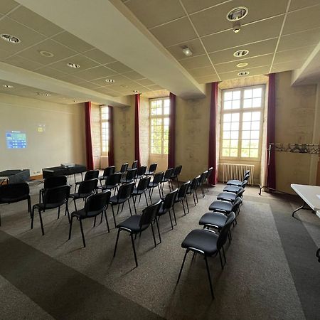 Hotellerie Saint Yves Chartres Esterno foto