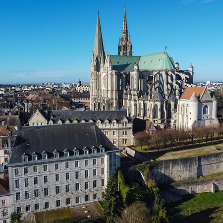 Hotellerie Saint Yves Chartres Esterno foto