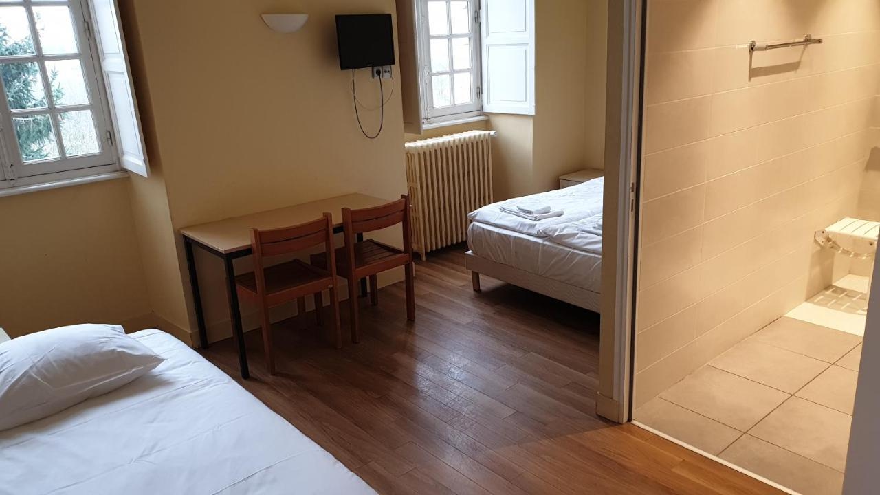 Hotellerie Saint Yves Chartres Esterno foto