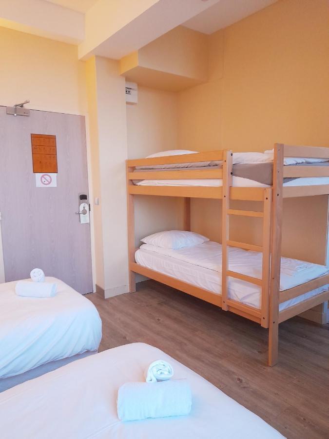 Hotellerie Saint Yves Chartres Esterno foto