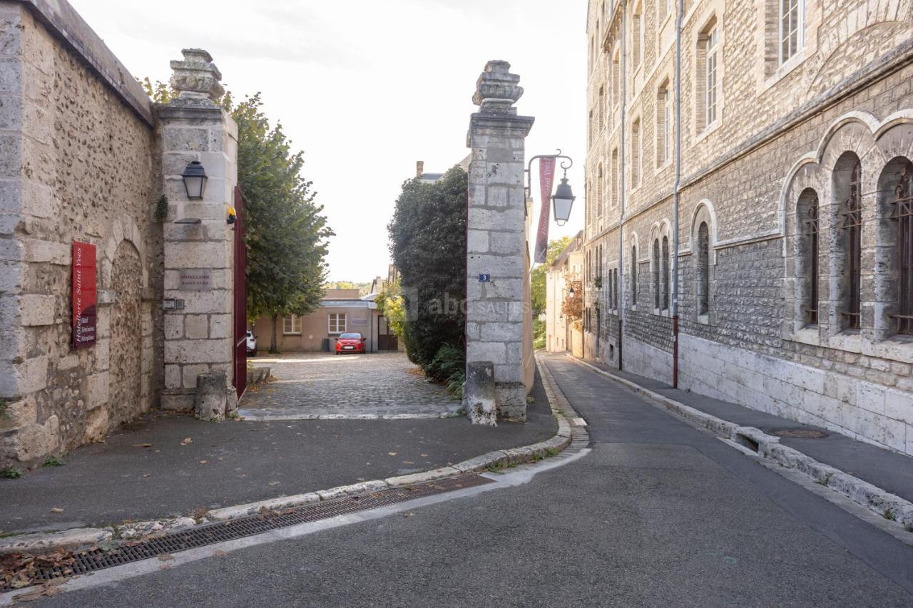 Hotellerie Saint Yves Chartres Esterno foto