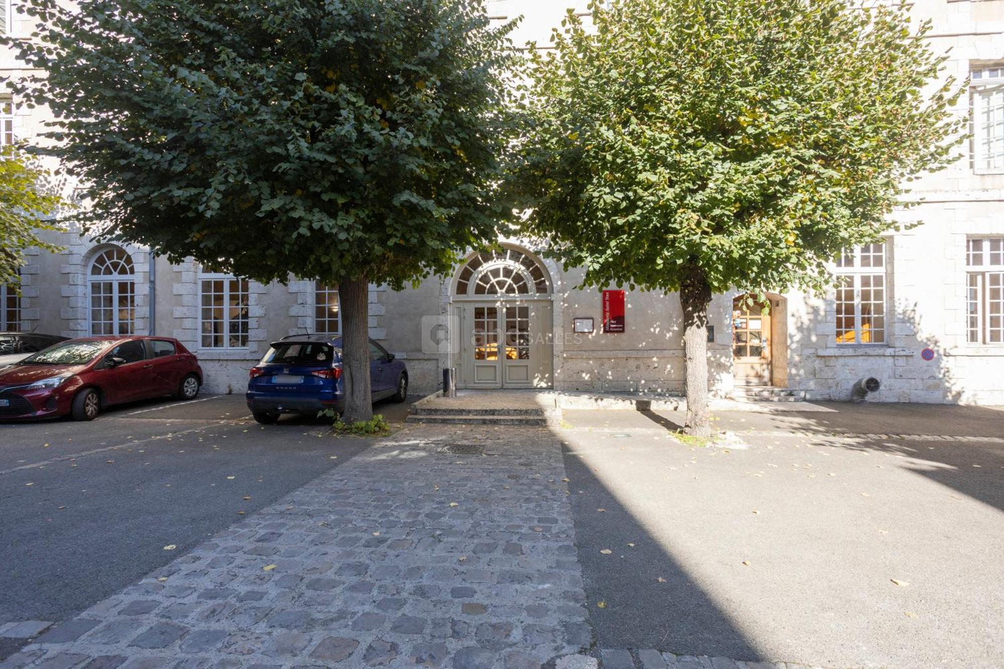 Hotellerie Saint Yves Chartres Esterno foto