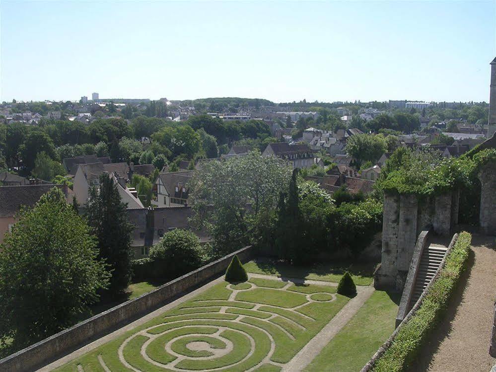 Hotellerie Saint Yves Chartres Esterno foto